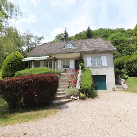 Maison Spacieuse A - 3 Chambres, Grand Jardin, Proche Piste De Et Randonnees - Fr-1-742-310 Nyaraló Polminhac