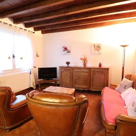 Maison Spacieuse A - 3 Chambres, Grand Jardin, Proche Piste De Et Randonnees - Fr-1-742-310 * Polminhac