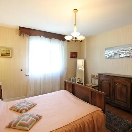 Nyaraló Maison Spacieuse A - 3 Chambres, Grand Jardin, Proche Piste De Et Randonnees - Fr-1-742-310 Polminhac