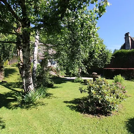 Nyaraló Maison Spacieuse A - 3 Chambres, Grand Jardin, Proche Piste De Et Randonnees - Fr-1-742-310 Polminhac